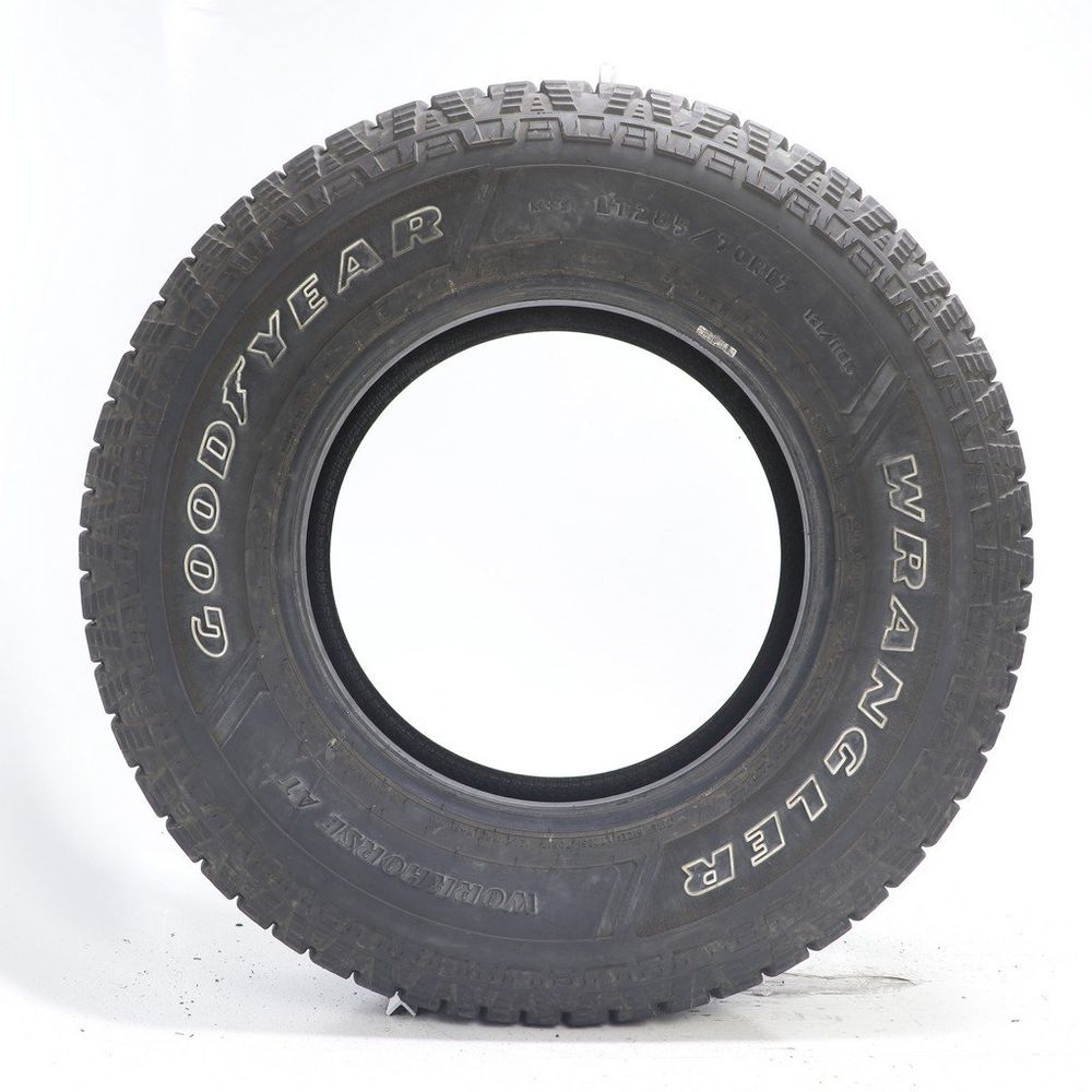 Used LT 285/70R17 Goodyear Wrangler Workhorse AT 121/118R E - 10.5/32 - Image 3