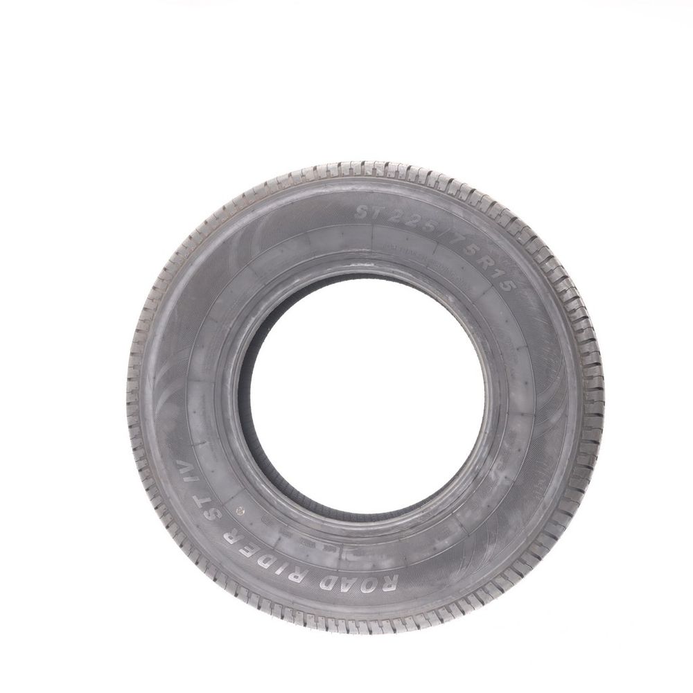 New ST 225/75R15 Roadrider ST IV 117/112L E - Image 3