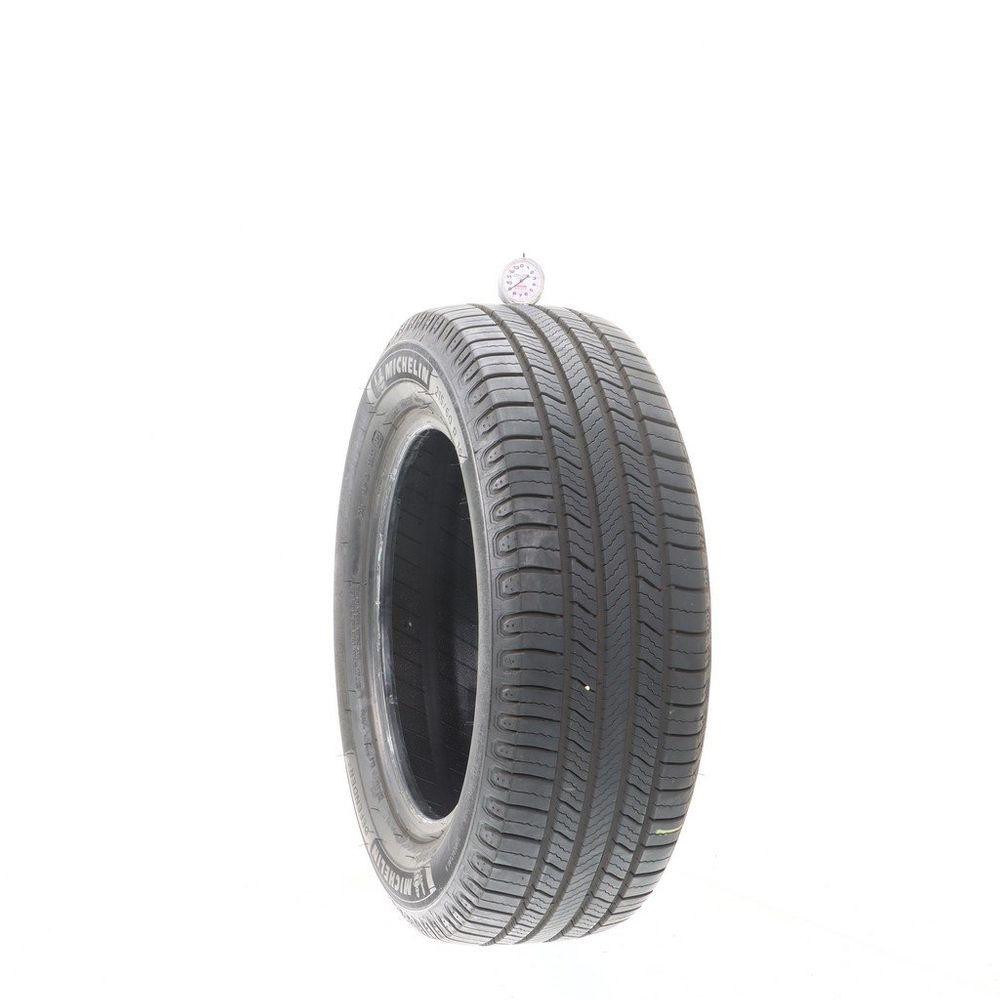 Set of (2) Used 215/60R16 Michelin Defender 2 95H - 9-9.5/32 - Image 1