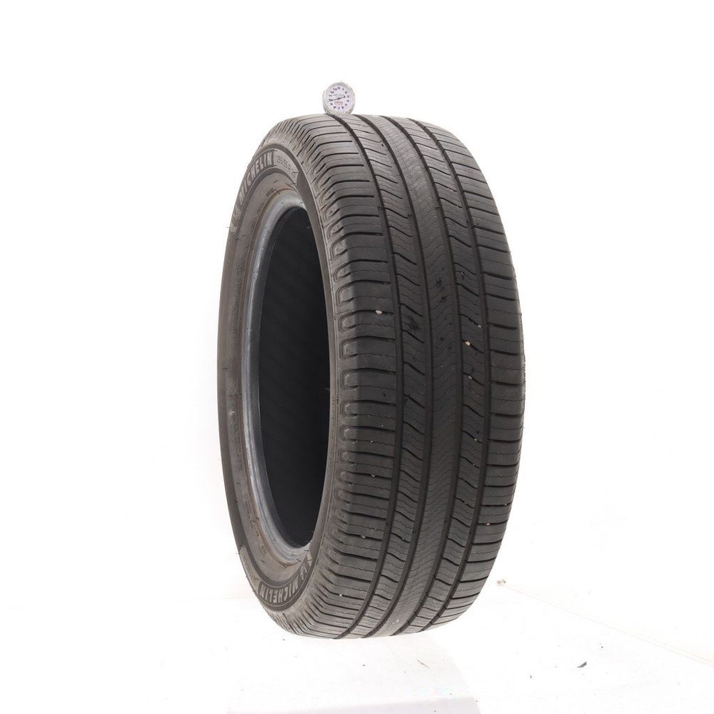 Set of (2) Used 255/55R20 Michelin Defender 2 110H - 9.5/32 - Image 1