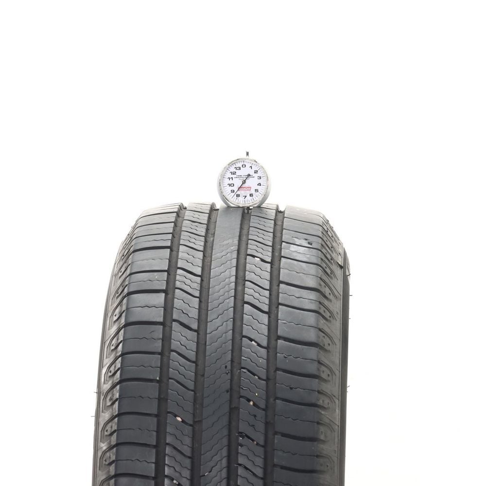 Set of (2) Used 215/65R16 Michelin Defender 2 98H - 8.5-10/32 - Image 2