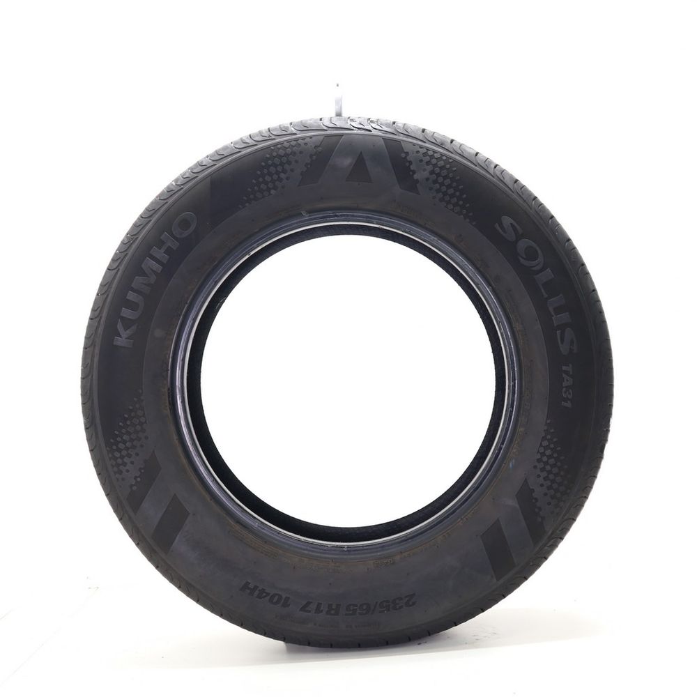 Set of (2) Used 235/65R17 Kumho Solus TA31 104H - 8.5/32 - Image 3
