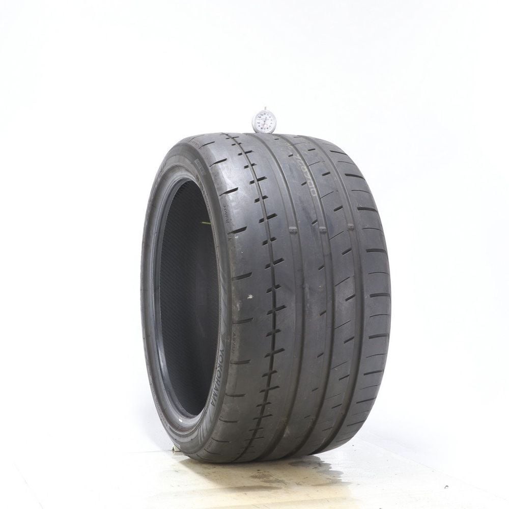 Used 325/30R19 Yokohama Advan Apex V601 105Y - 7.5/32 - Image 1