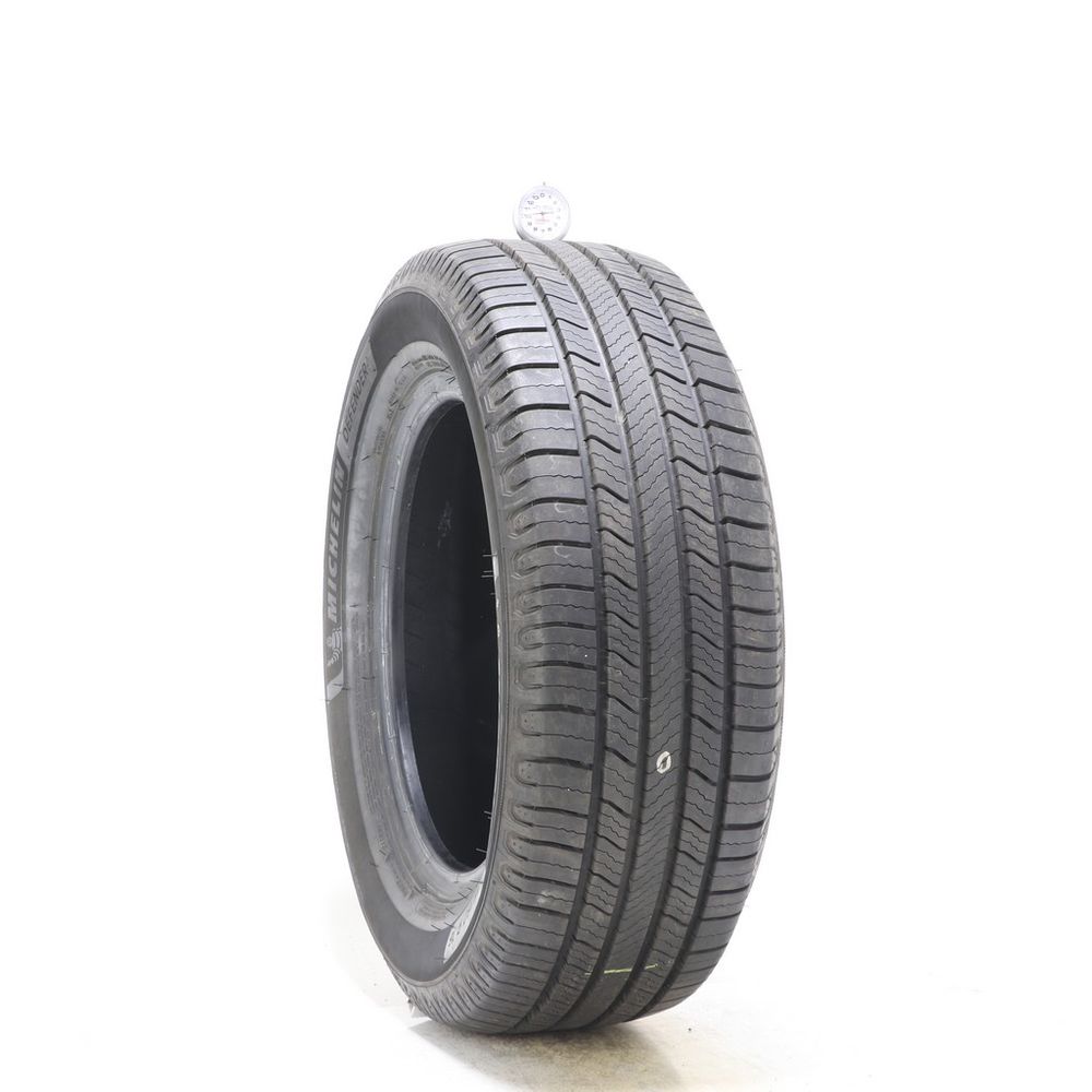 Set of (2) Used 225/60R16 Michelin Defender 2 98H - 9-10/32 - Image 4