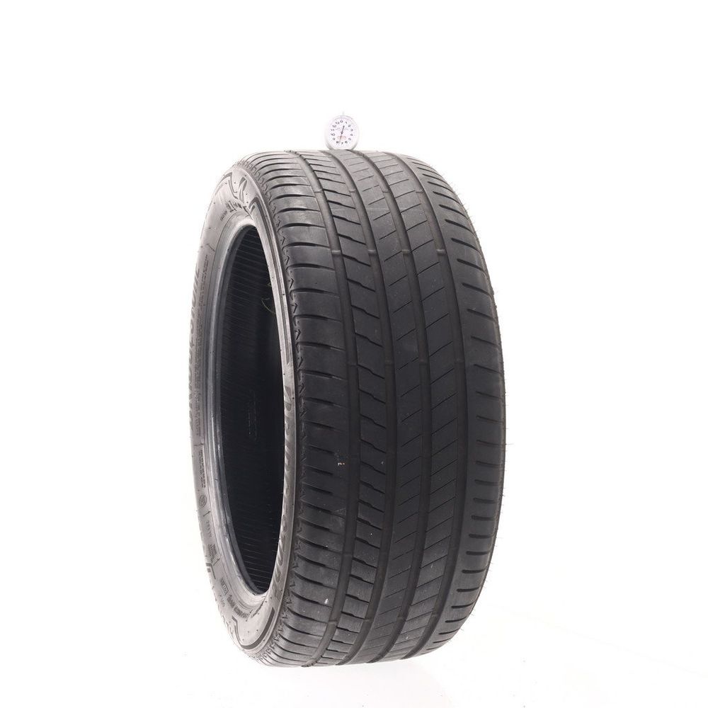 Set of (2) Used 275/40R20 Bridgestone Alenza 001 RFT 106W - 7.5-8/32 - Image 1
