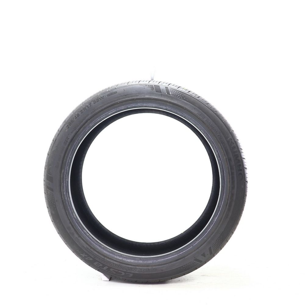Used 205/45ZR17 Kumho Ecsta 4X II 88W - 9/32 - Image 3