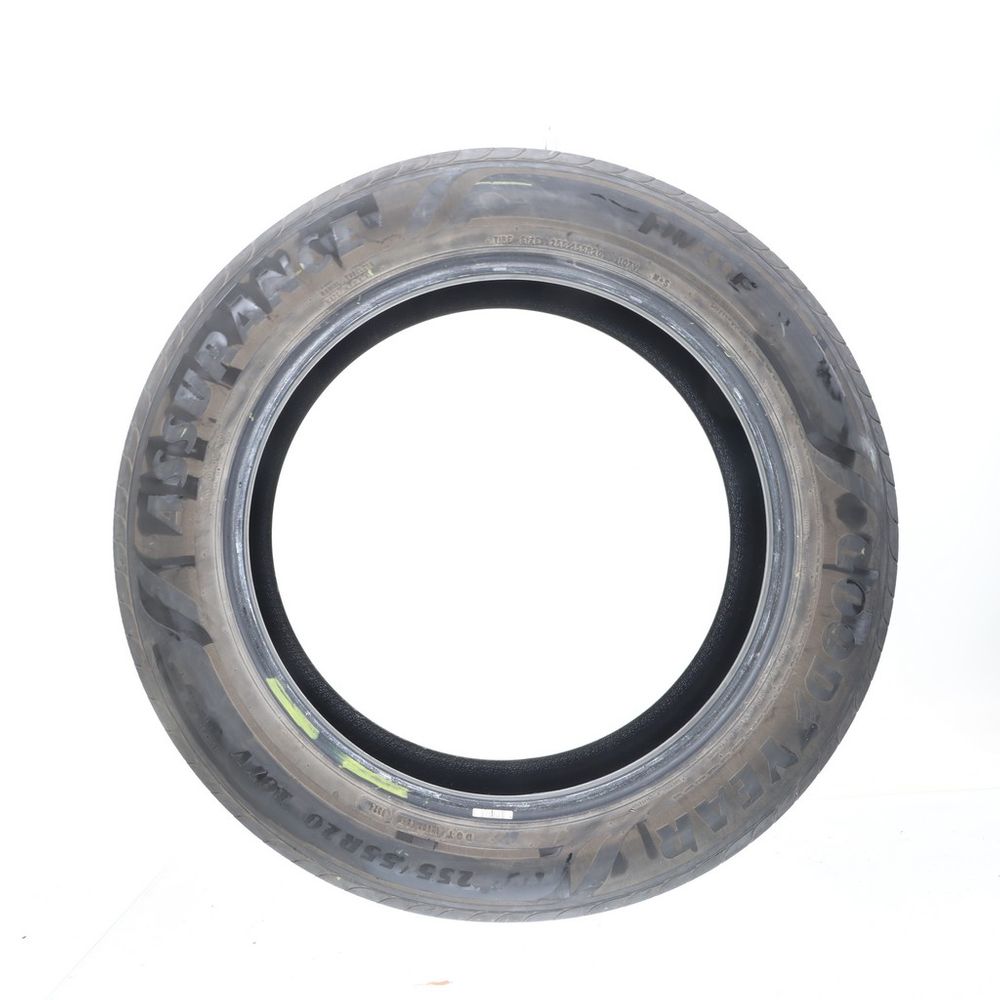 Set of (2) Used 255/55R20 Goodyear Assurance Finesse 107V - 7-7.5/32 - Image 3