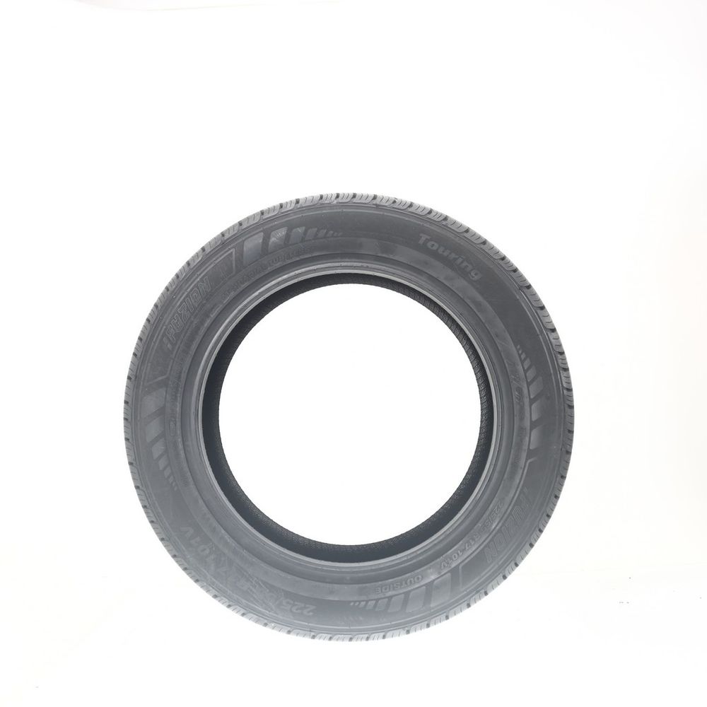 New 225/55R17 Fuzion Touring 101V - Image 3