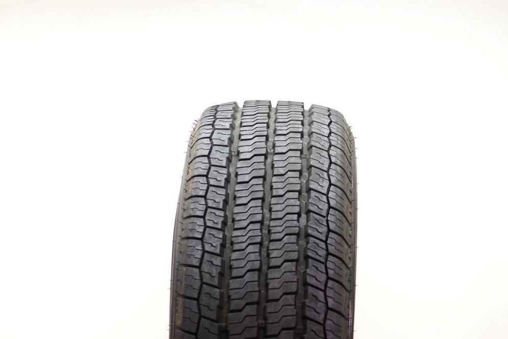 Set of (2) Used LT 275/70R18 Nexen Roadian CT8 HL 125/122R - 12.5-14/32 - Image 5