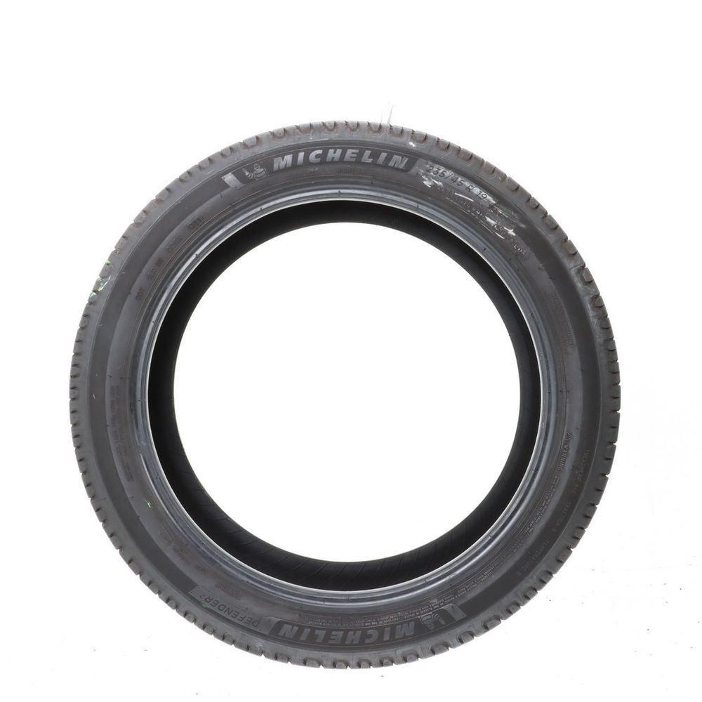 Used 235/45R19 Michelin Defender 2 99H - 8.5/32 - Image 3