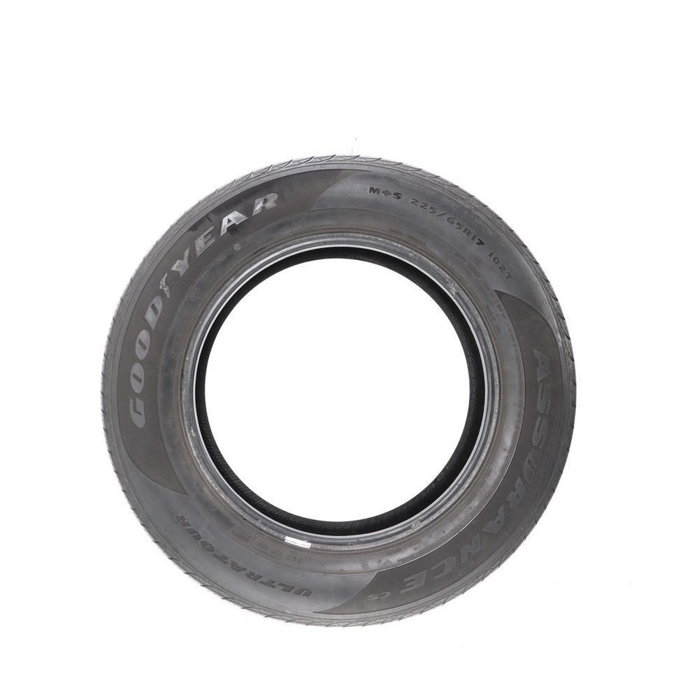 Used 225/65R17 Goodyear Assurance CS Ultratour 102T - 4.5/32 - Image 3
