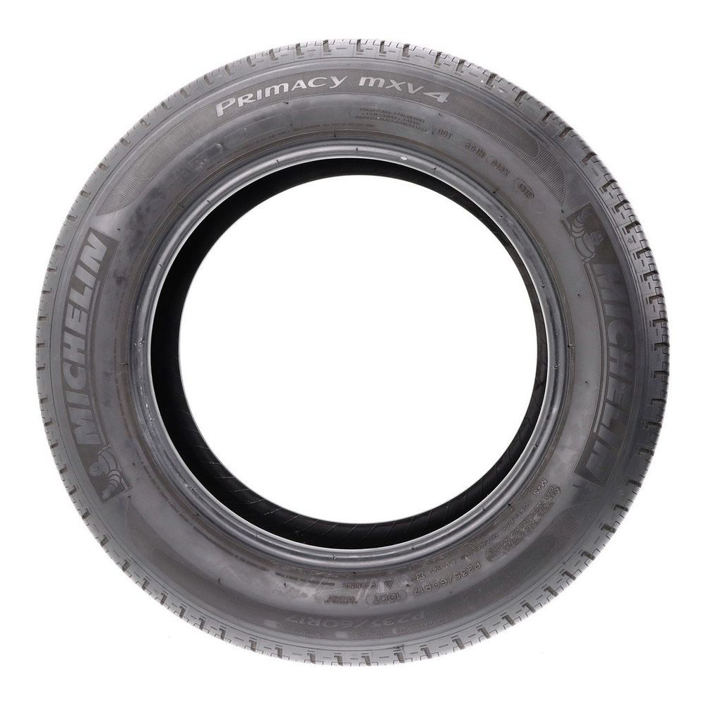 Set of (4) Used 235/60R17 Michelin Primacy MXV4 100T - 8/32 - Image 3