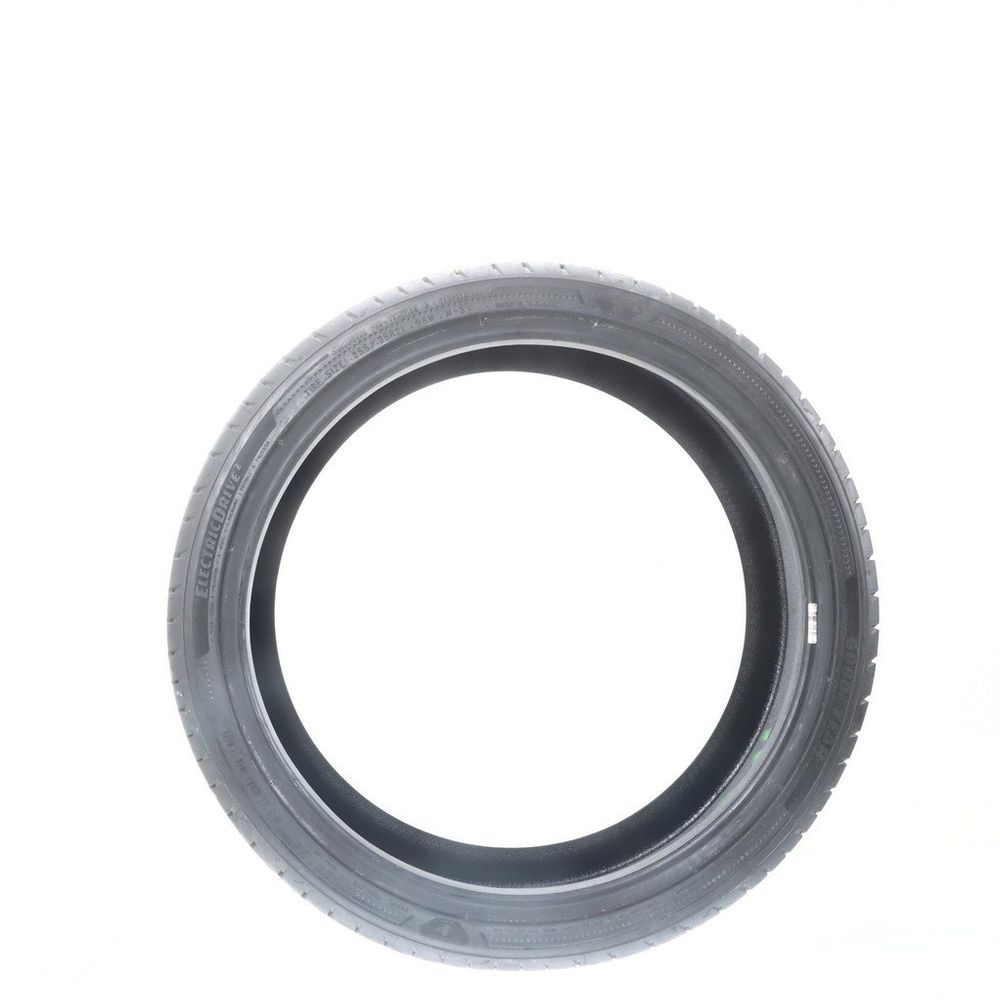 Driven Once 255/35R21 Goodyear ElectricDrive 2 SoundComfort 98W - 11/32 - Image 3