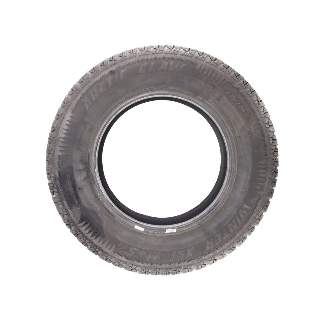 Used 235/70R16 Arctic Claw Winter XSI 106S - 7.5/32 - Image 3