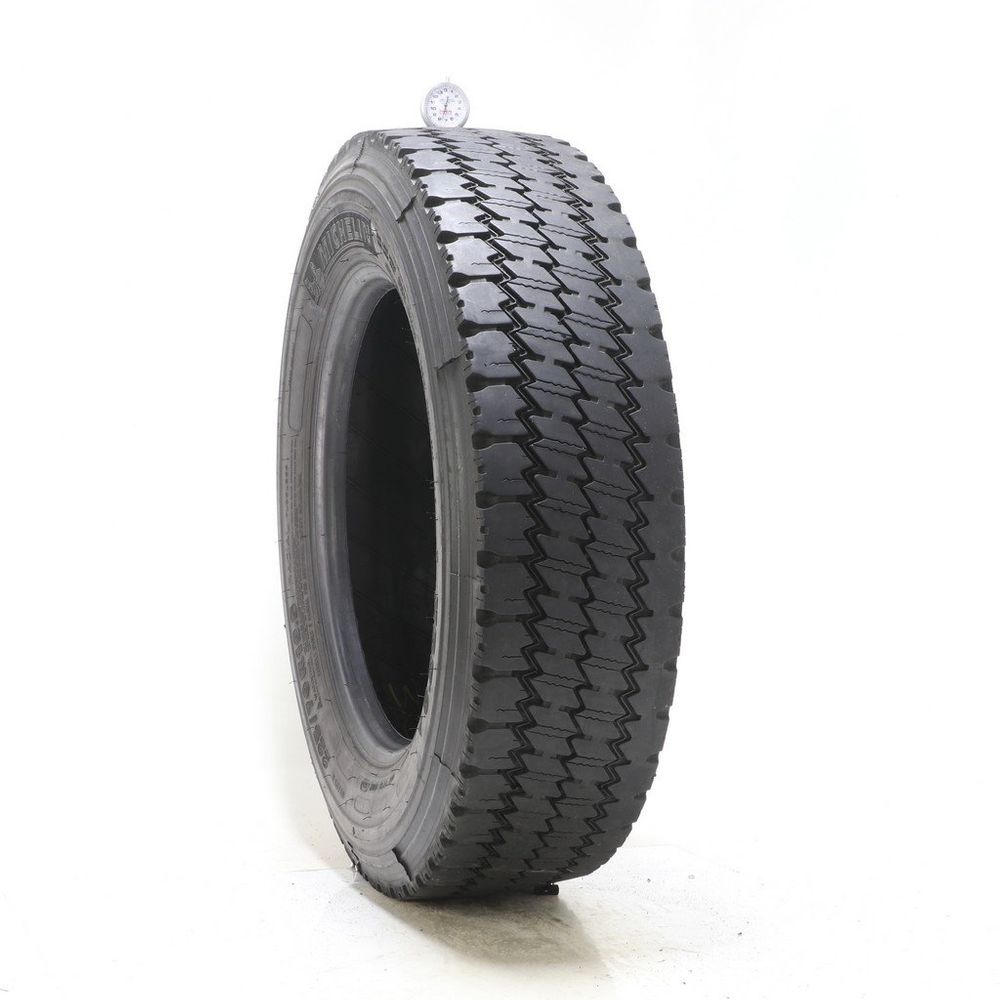 Used 225/70R19.5 Michelin XDS2 128/126N E - 7.5/32 - Image 1