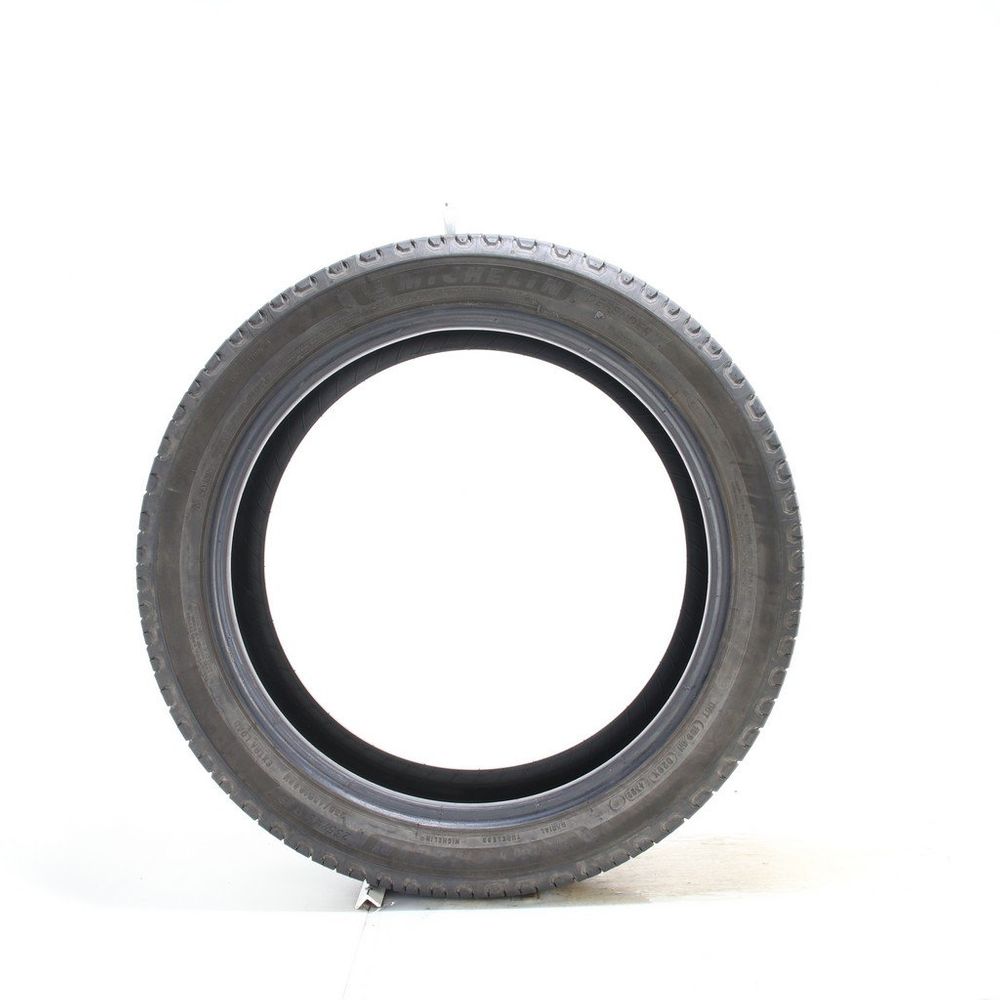 Set of (2) Used 235/45R19 Michelin Defender 2 99H - 7-8.5/32 - Image 3