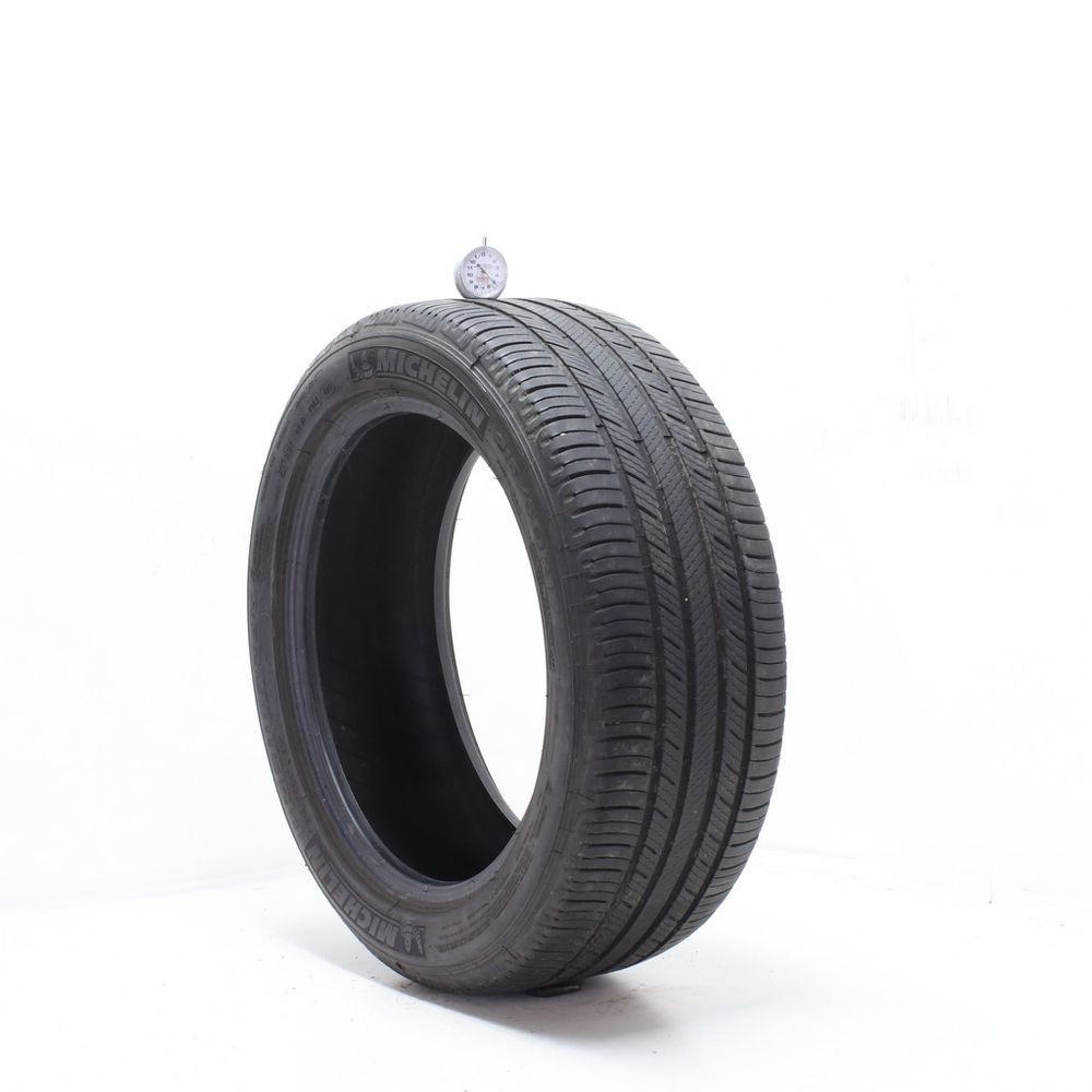 Set of (2) Used 215/50R17 Michelin Premier A/S 91H - 5-5.5/32 - Image 1