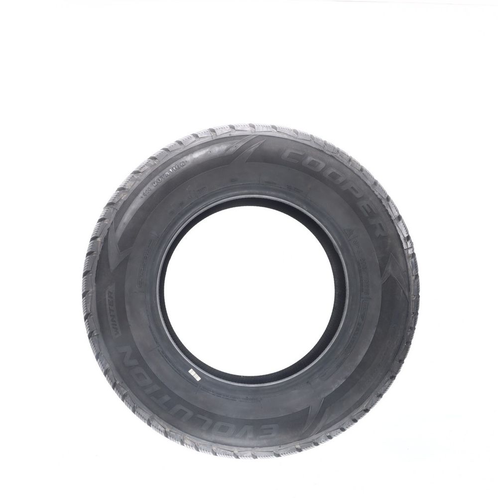 New 235/70R16 Cooper Evolution Winter 106T - Image 3
