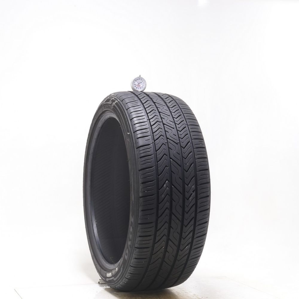 Used 235/40R19 Toyo Extensa A/S II 96V - 9/32 - Image 1