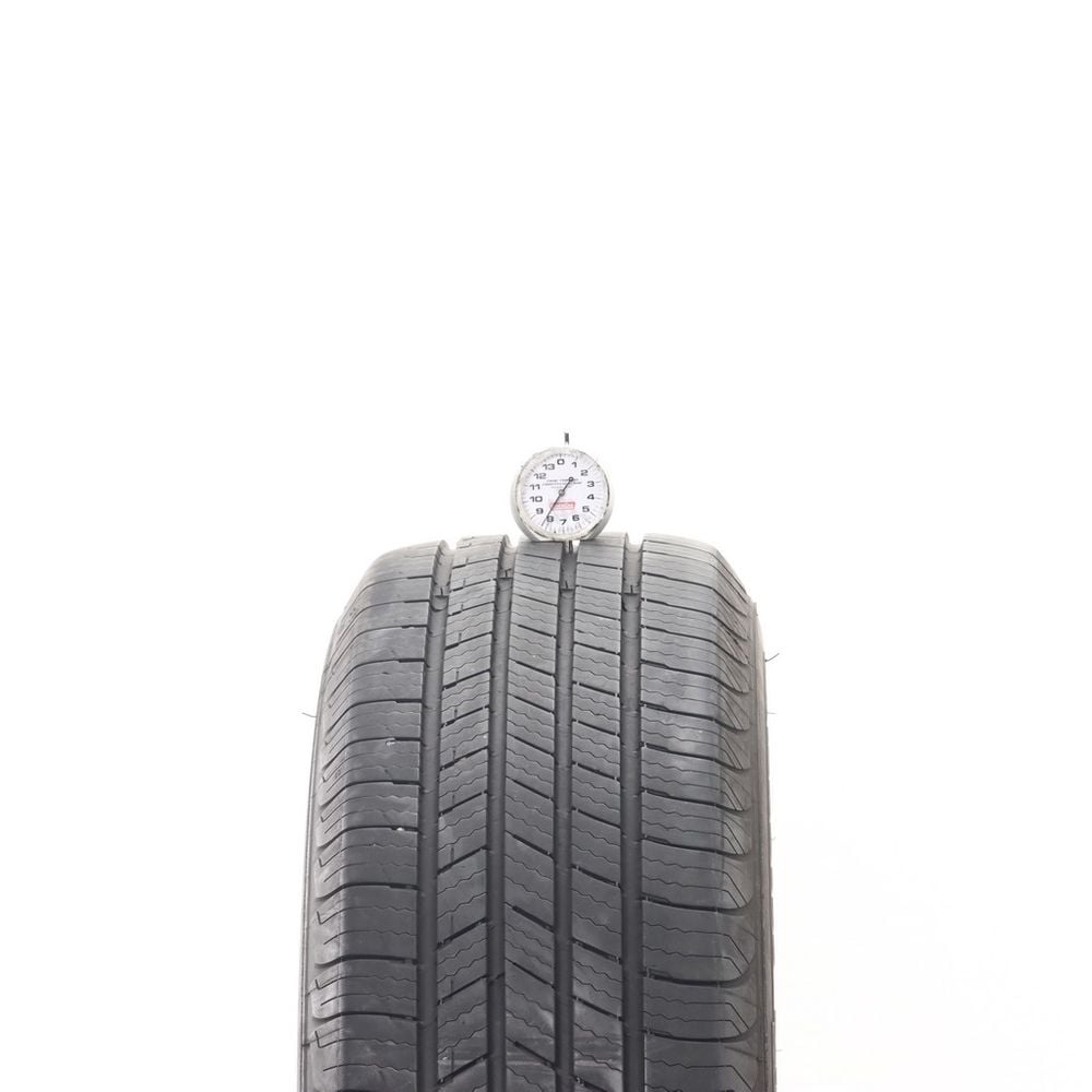 Set of (4) Used 215/65R16 Michelin Defender T+H 98H - 8-9.5/32 - Image 2