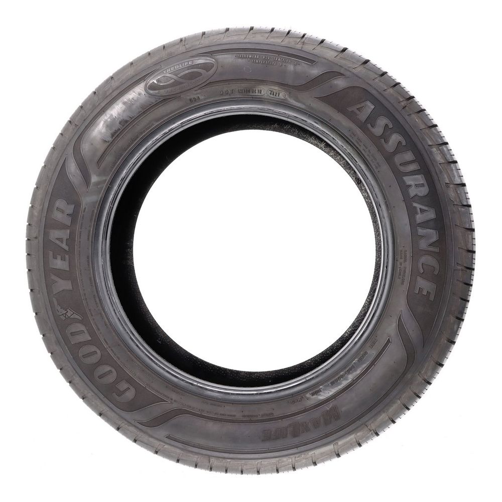 Used 265/60R18 Goodyear Assurance MaxLife 110H - 11/32 - Image 3