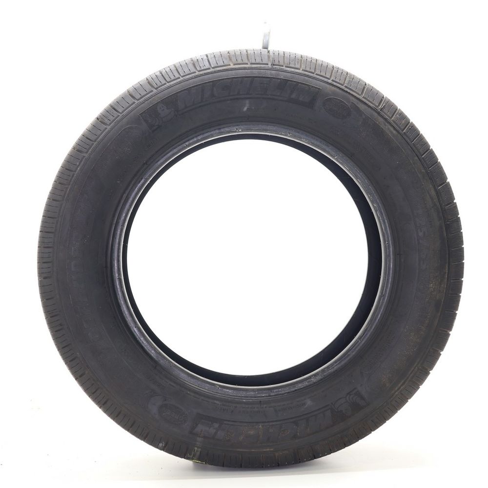 Set of (2) Used 225/65R17 Michelin Defender XT 102T - 7.5-9/32 - Image 6