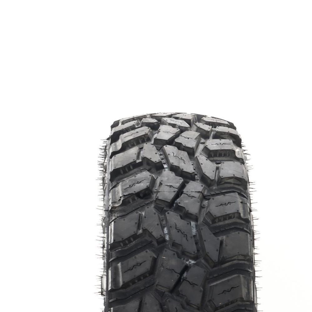 New LT 235/85R16 Cooper Discoverer STT Pro 120/116Q E - Image 2