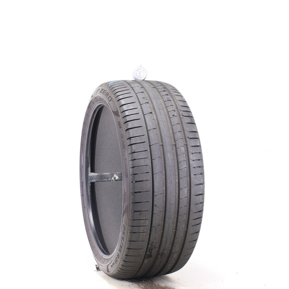 Set of (4) Used 255/35R21 Pirelli P Zero PZ4 TO Elect PNCS 98W - 6.5-7.5/32 - Image 1
