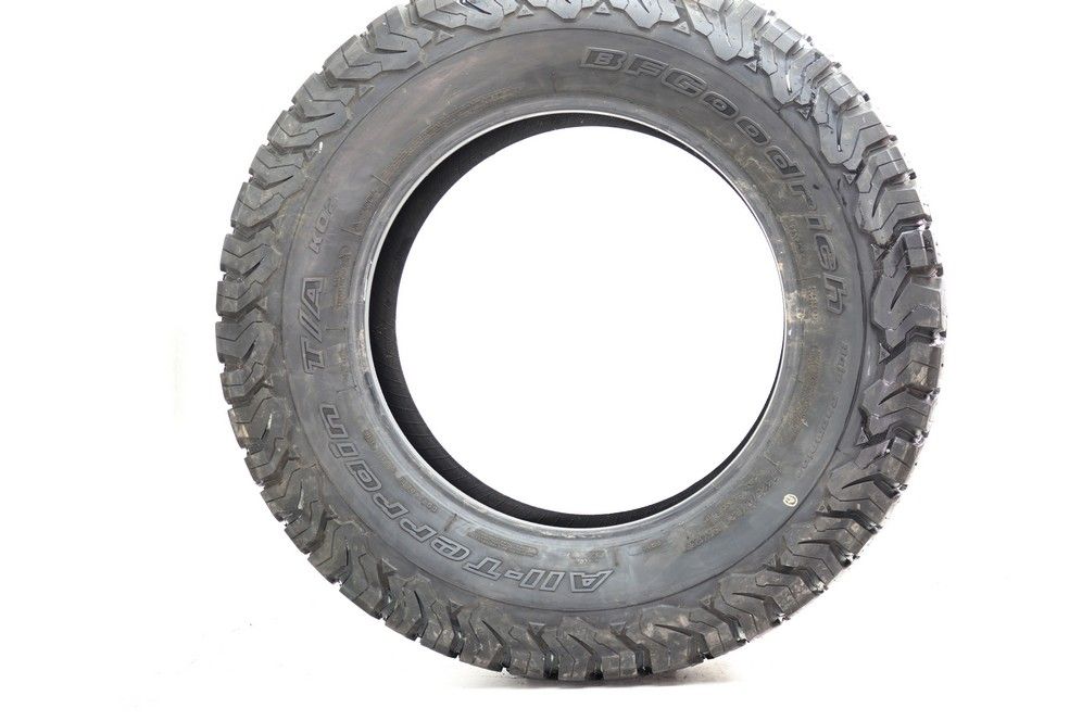 Used LT 325/60R20 BFGoodrich All-Terrain T/A KO2 126/123S E - 11.5/32 - Image 3