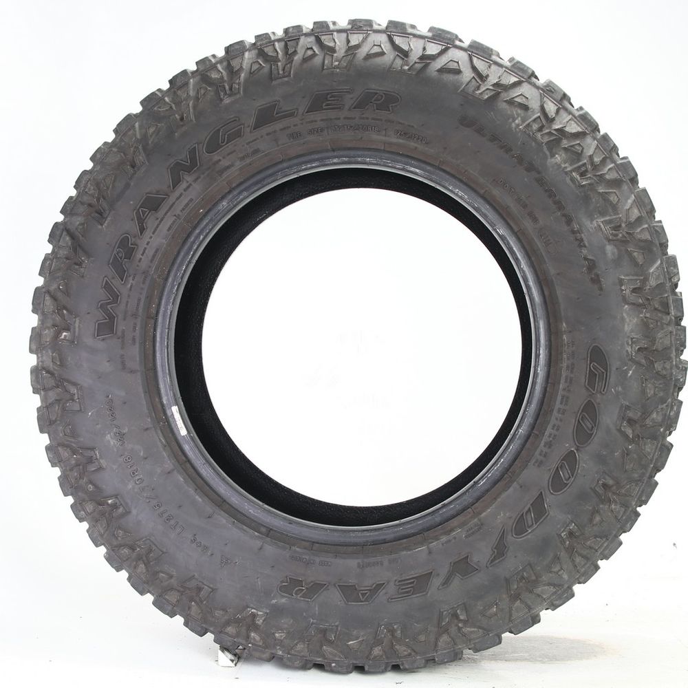 Used LT 275/70R18 Goodyear Wrangler Ultra Terrain AT 125/122Q E - 14/32 - Image 3