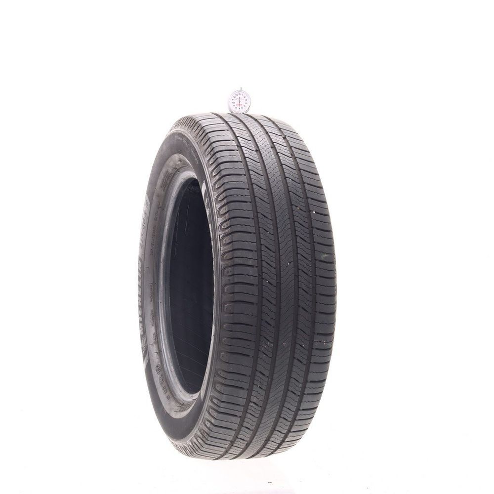 Used 235/60R18 Michelin Defender 2 107H - 6.5/32 - Image 1