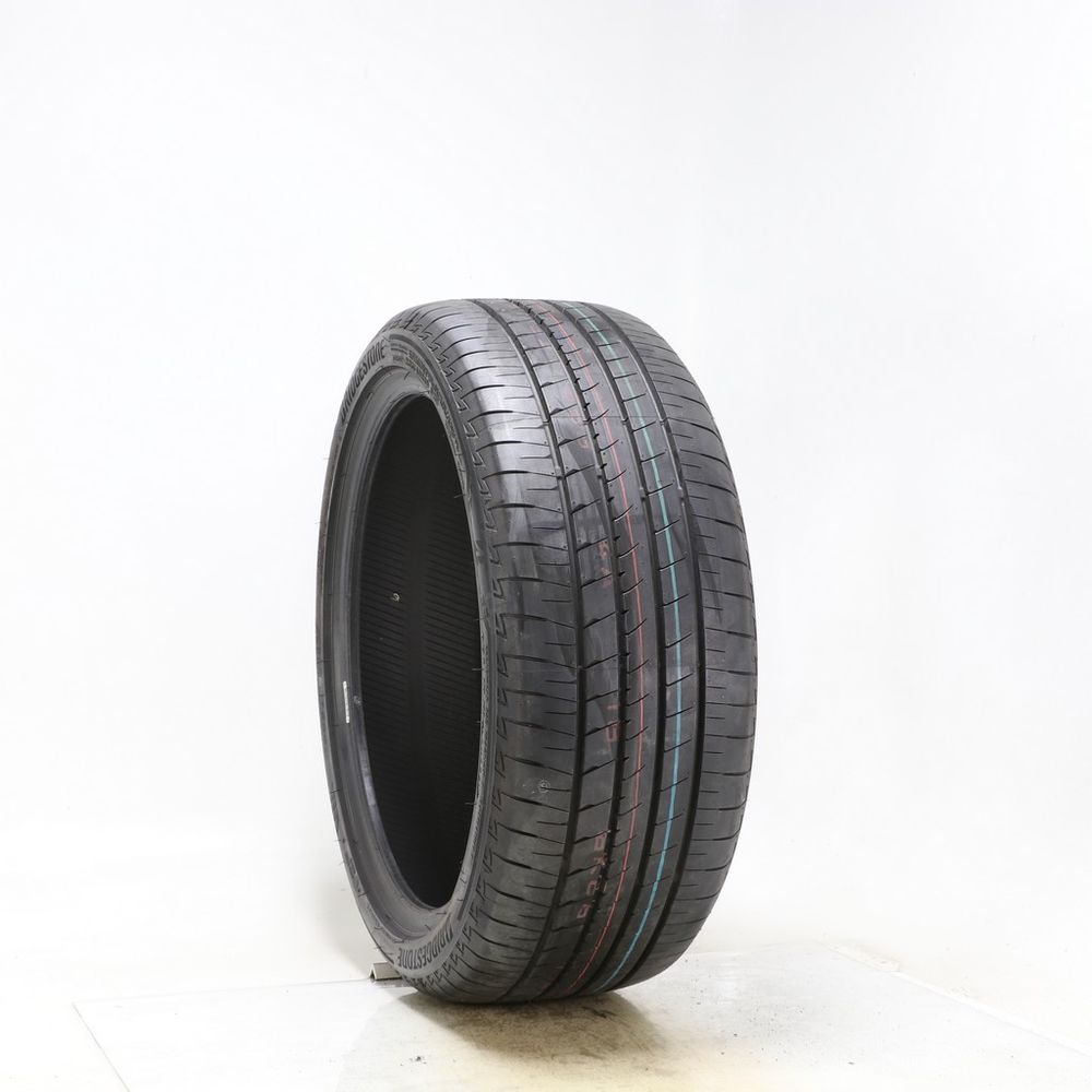 Set of (4) New 235/40R19 Bridgestone Turanza T005A 92V - 9/32 - Image 1