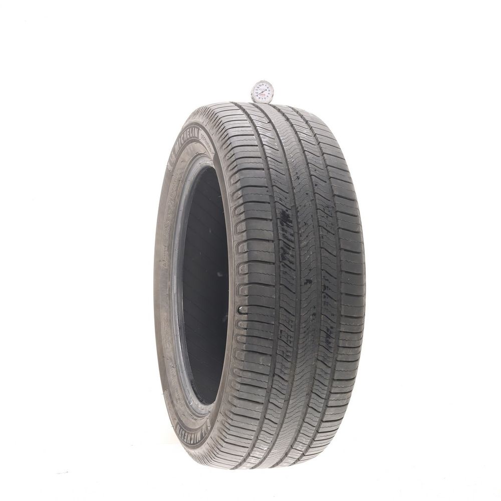 Set of (2) Used 255/55R20 Michelin Defender 2 110H - 9-9.5/32 - Image 1