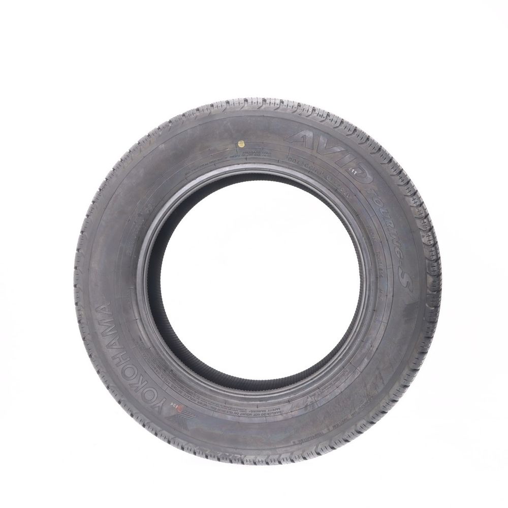 New 215/65R16 Yokohama Avid Touring S 98T - Image 3