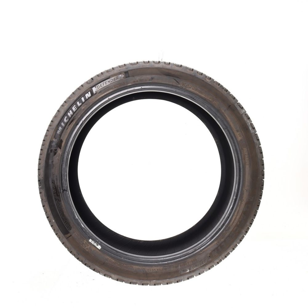 Set of (2) Used 235/40R19 Michelin Defender 2 96V - 9/32 - Image 3