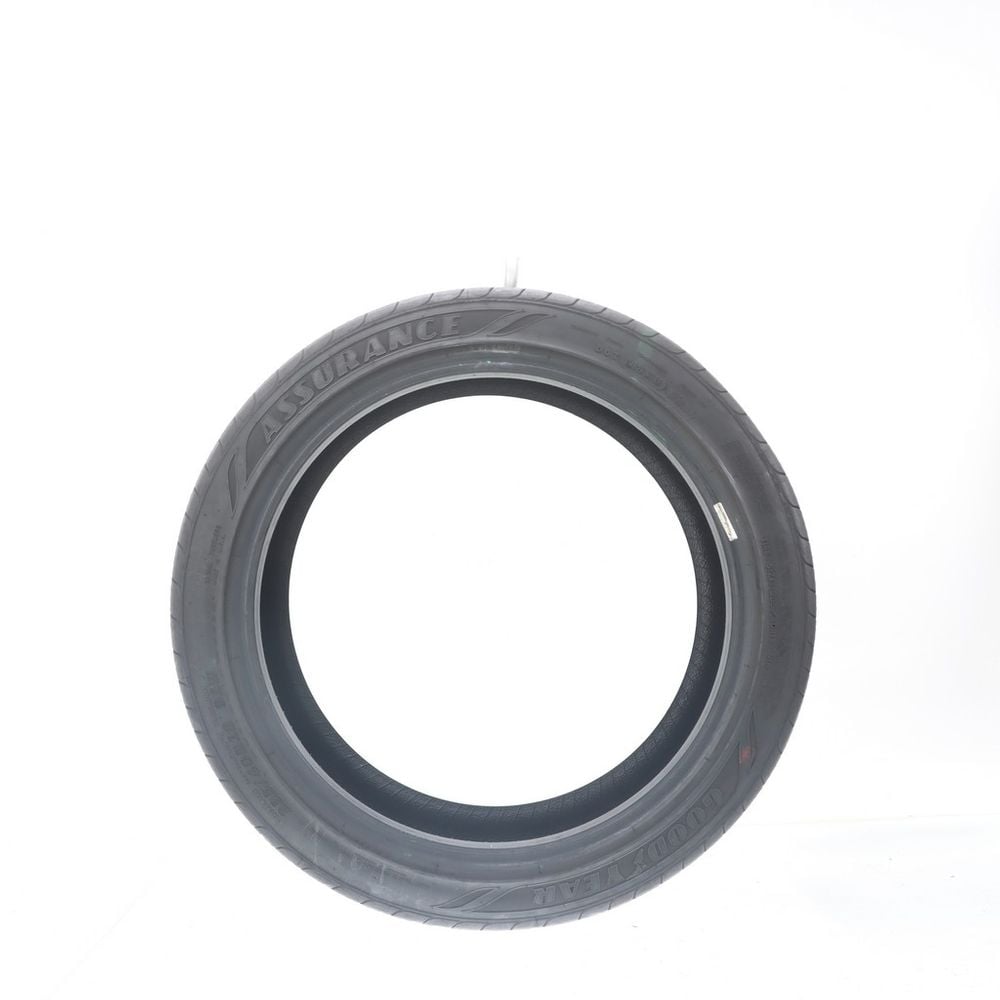 Used 235/40R18 Goodyear Assurance Finesse 91W - 7/32 - Image 3