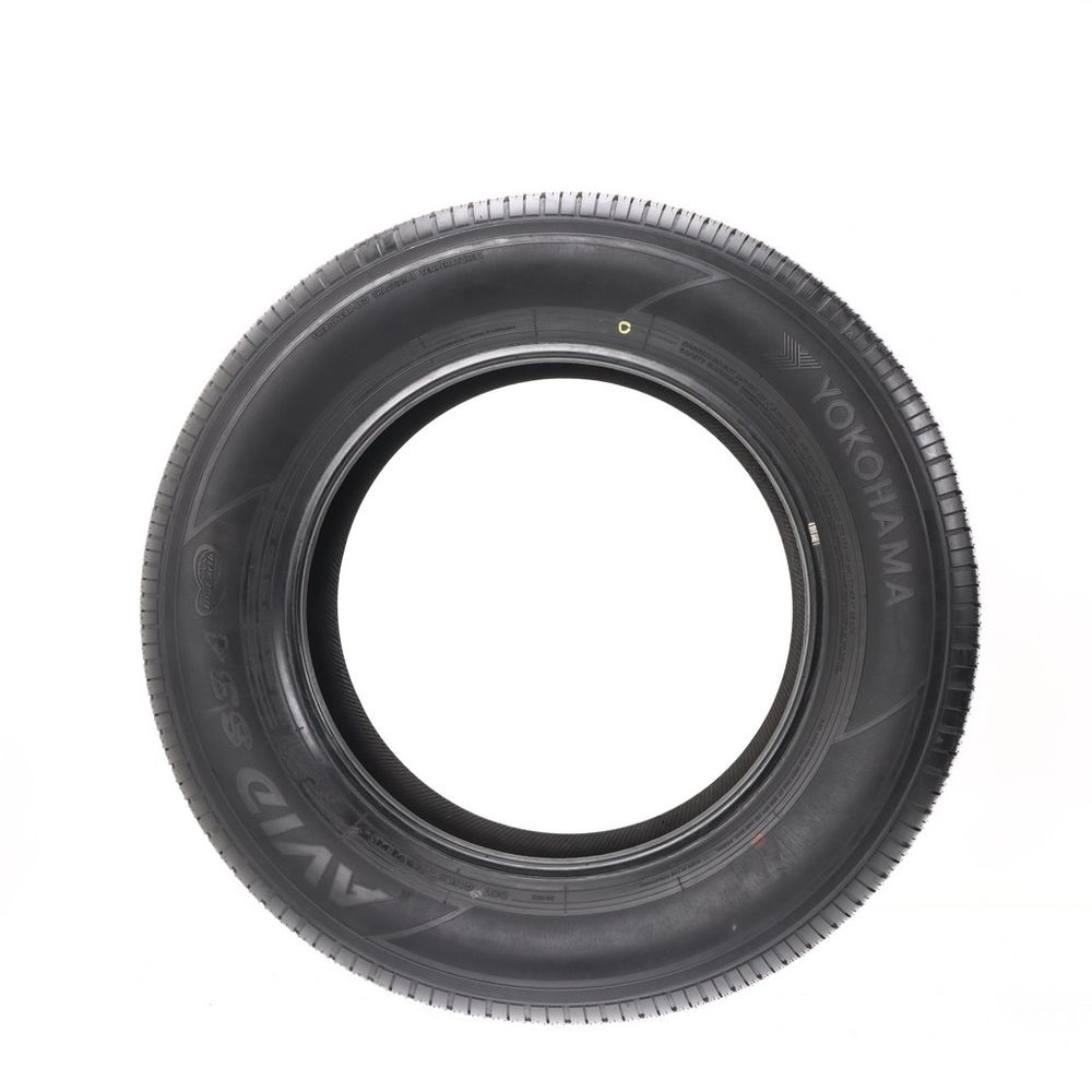 New 235/65R17 Yokohama Avid S34RV 104T - Image 3