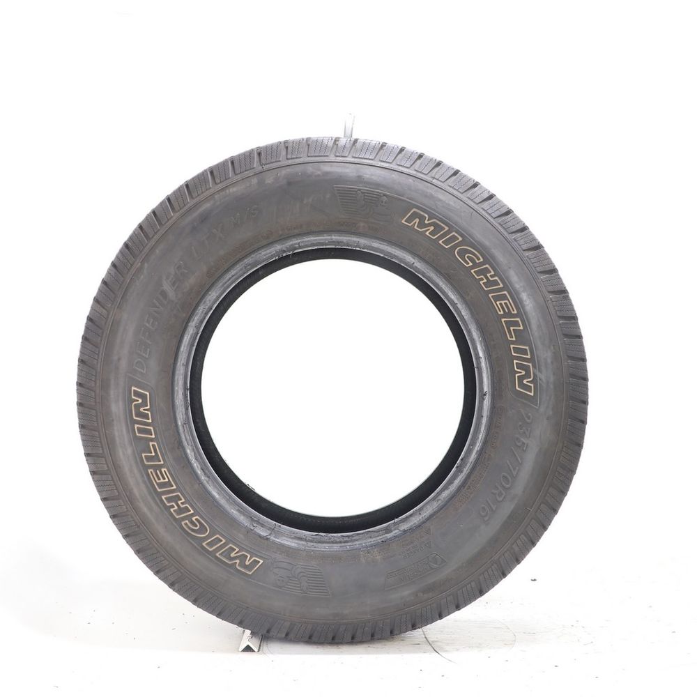 Set of (2) Used 235/70R16 Michelin Defender LTX M/S 109T - 10-10.5/32 - Image 4