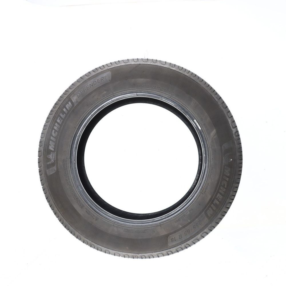 Set of (4) Used 235/65R18 Michelin Defender 2 106H - 7.5-8/32 - Image 6