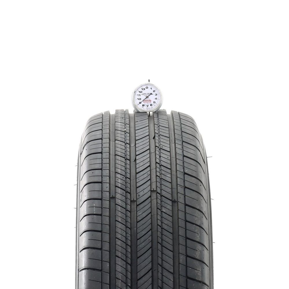 Set of (2) Used 215/65R17 Michelin Primacy All Season 99H - 7.5-9/32 - Image 5