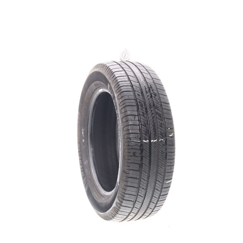 Set of (4) Used 235/60R18 Michelin Defender 2 107H - 7-7.5/32 - Image 4
