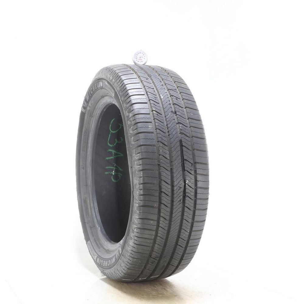 Set of (2) Used 245/55R19 Michelin Defender 2 107H - 10.5/32 - Image 1