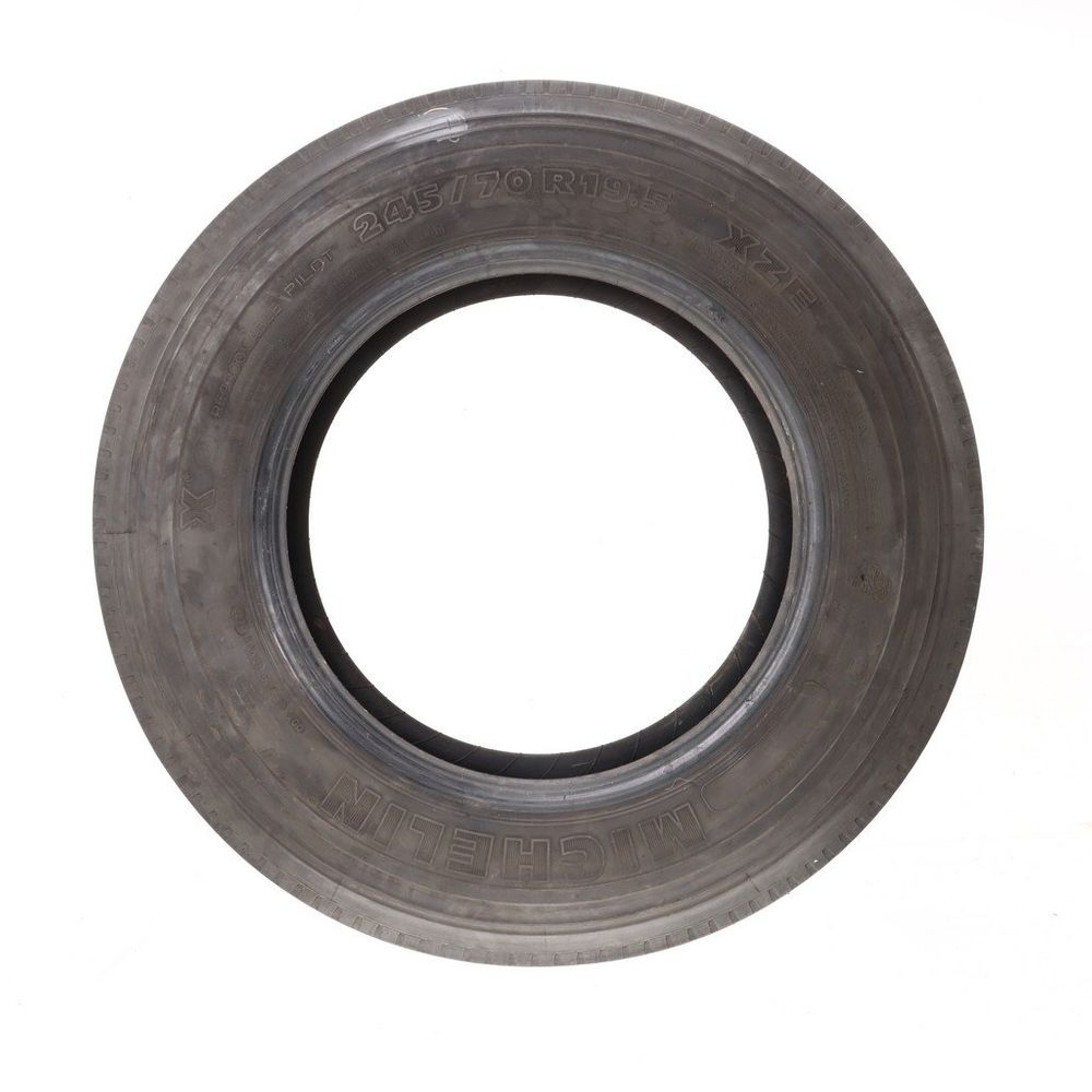 Used 245/70R19.5 Michelin Pilot XZE Regroovable 1N/A - 13.5/32 - Image 3
