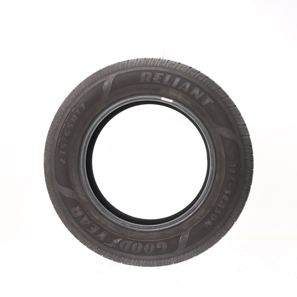 Set of (2) Used 235/65R17 Goodyear Reliant All-season 104V - 6-6.5/32 - Image 3