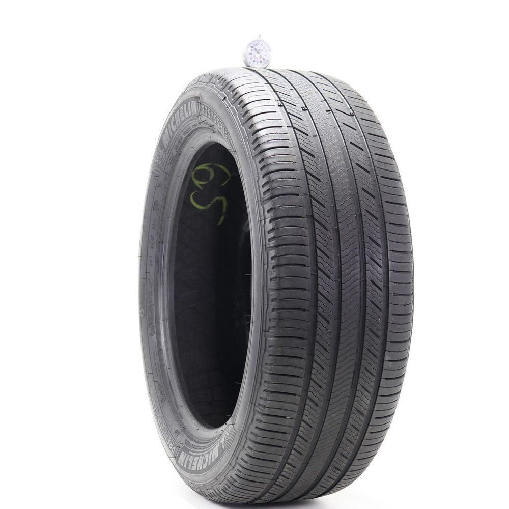Set of (2) Used 235/55R19 Michelin Premier LTX 101H - 5-6/32 - Image 1