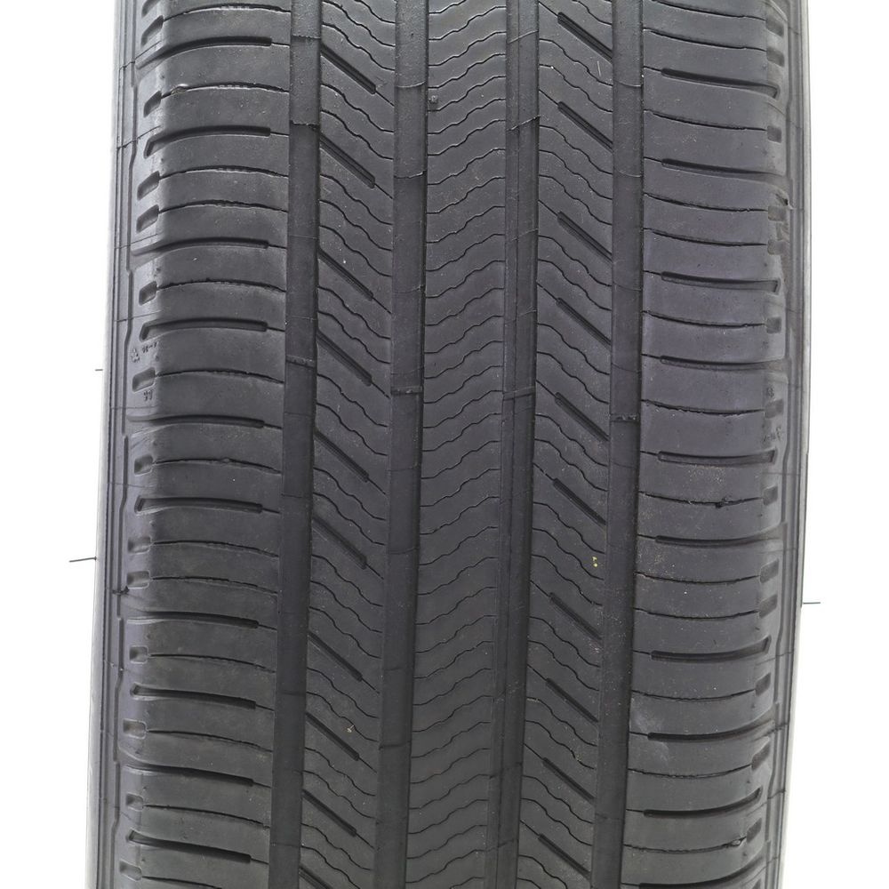 Set of (2) Used 235/55R19 Michelin Premier LTX 101H - 5-6/32 - Image 5