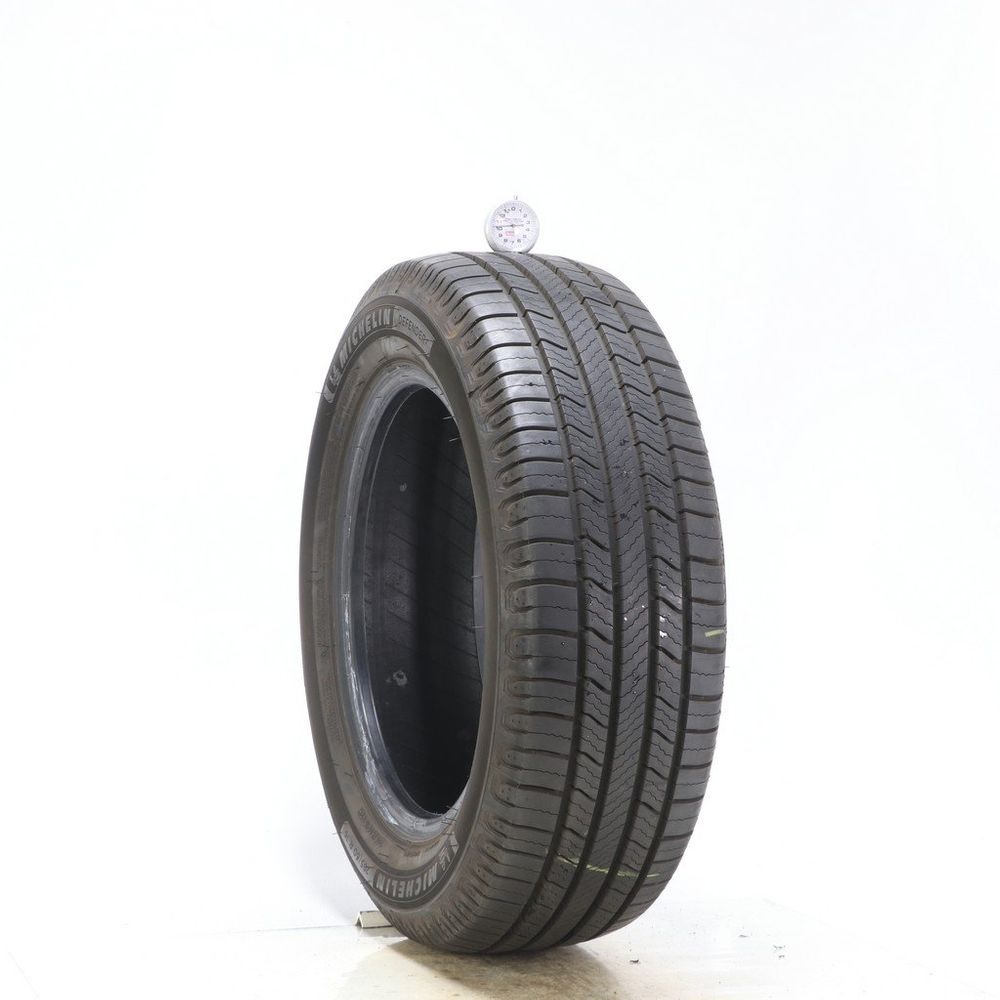 Used 205/60R16 Michelin Defender 2 92H - 10/32 - Image 1