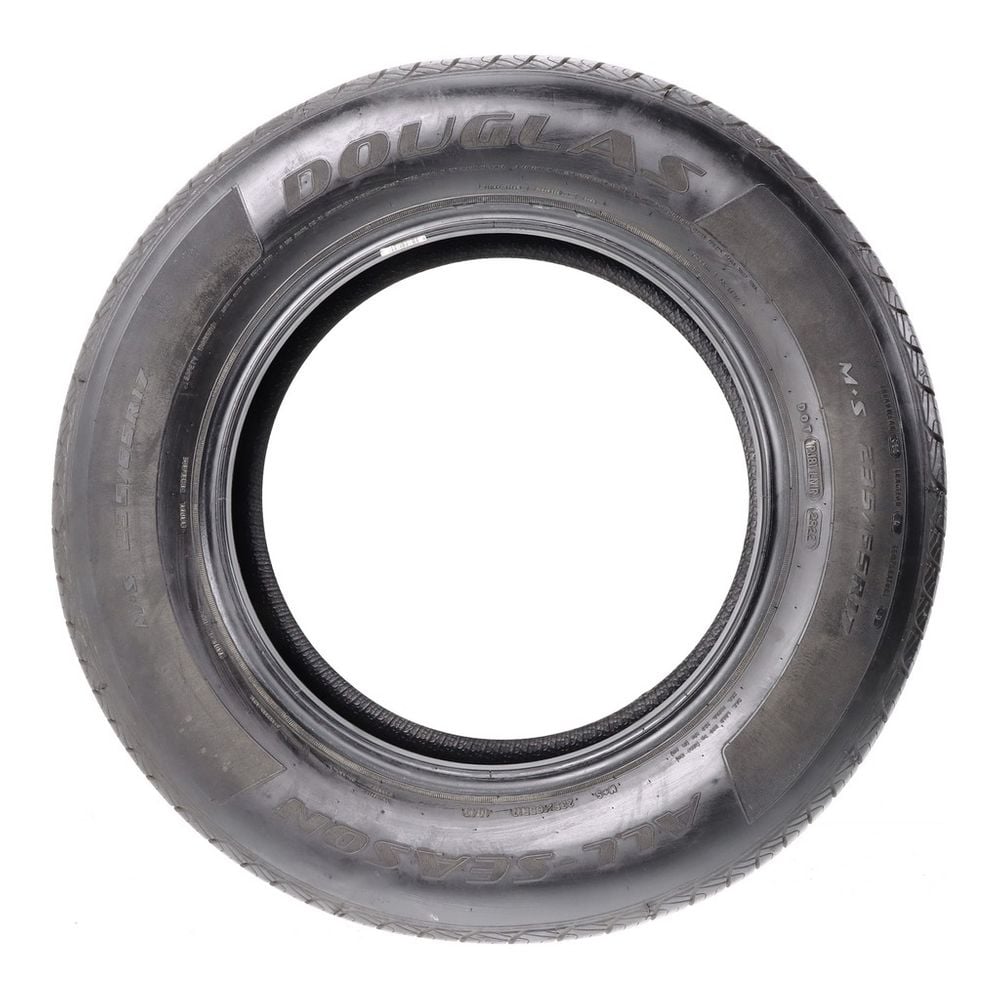 Set of (4) Used 235/65R17 Douglas All Season 104T - 6-6.5/32 - Image 6