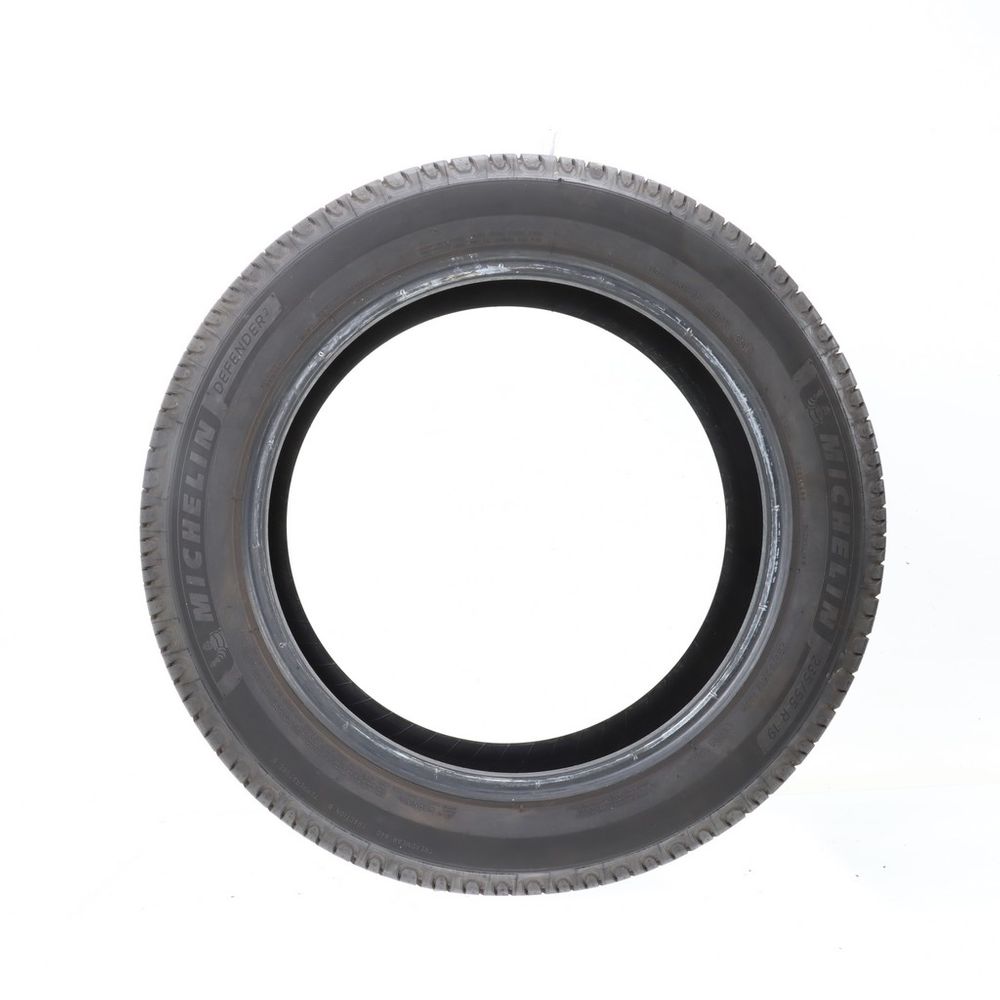 Used 235/55R19 Michelin Defender 2 105H - 11/32 - Image 2