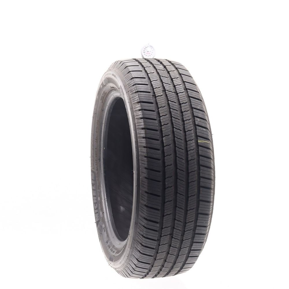 Set of (2) Used 235/55R19 Michelin Defender LTX MS 105H - 9.5-10/32 - Image 4